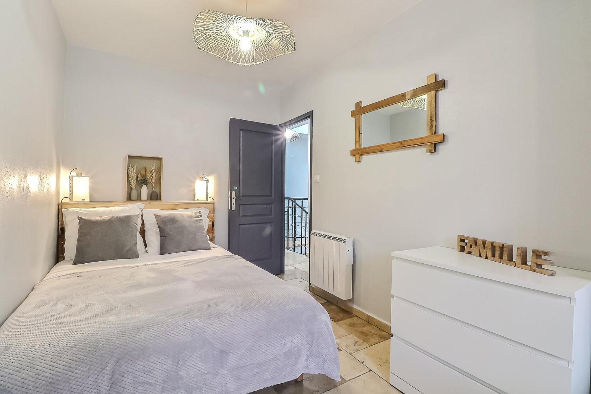 Le Logy-Cosy - Appartement 5 Pers - Clim Wifi Cosy Garage Saint-Gilles  Kültér fotó